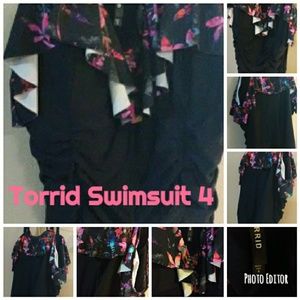Torrid 1Pc Plus Size 4 Swimsuit